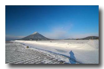 雪景色の薩摩富士